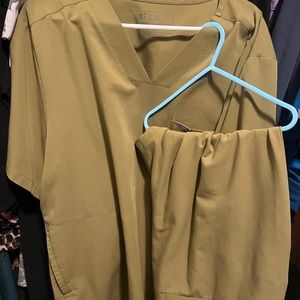 Figs in men’s size